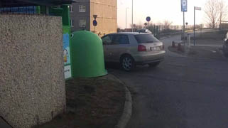 ulubione miejsce parkingowe?   -  na skrzyzoaniu 