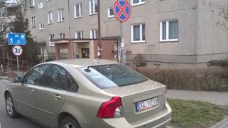 pod czerwononiebieskim znakiem zawsze mam wolne