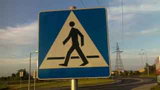   znak przejscie dla pieszych ekshibicjonistow 2010 